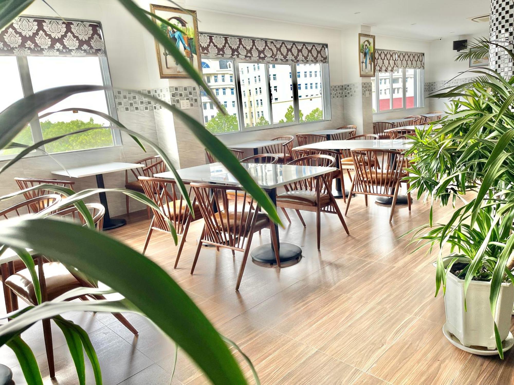 Long Bao Chau Hotel Thu Dau Mot Exterior photo